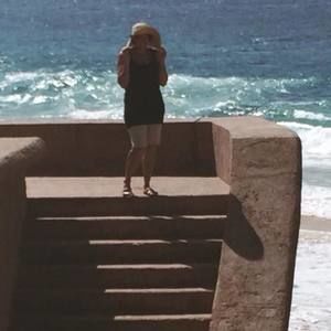 Meet your Posher, Dena